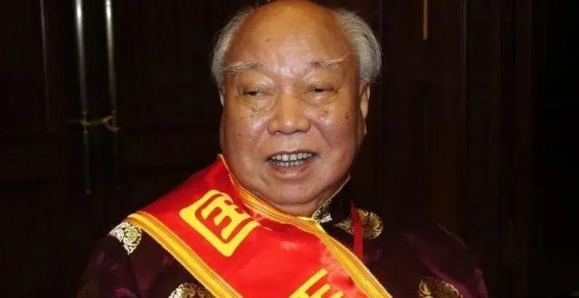 国医大师贺普仁：用穴位注射及火针治疗湿疹经验_腾讯新闻