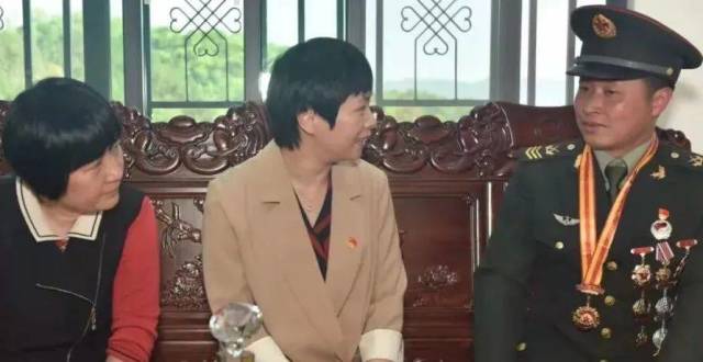 优秀！刘志敏获评固边稳藏标兵并荣立二等功_腾讯新闻