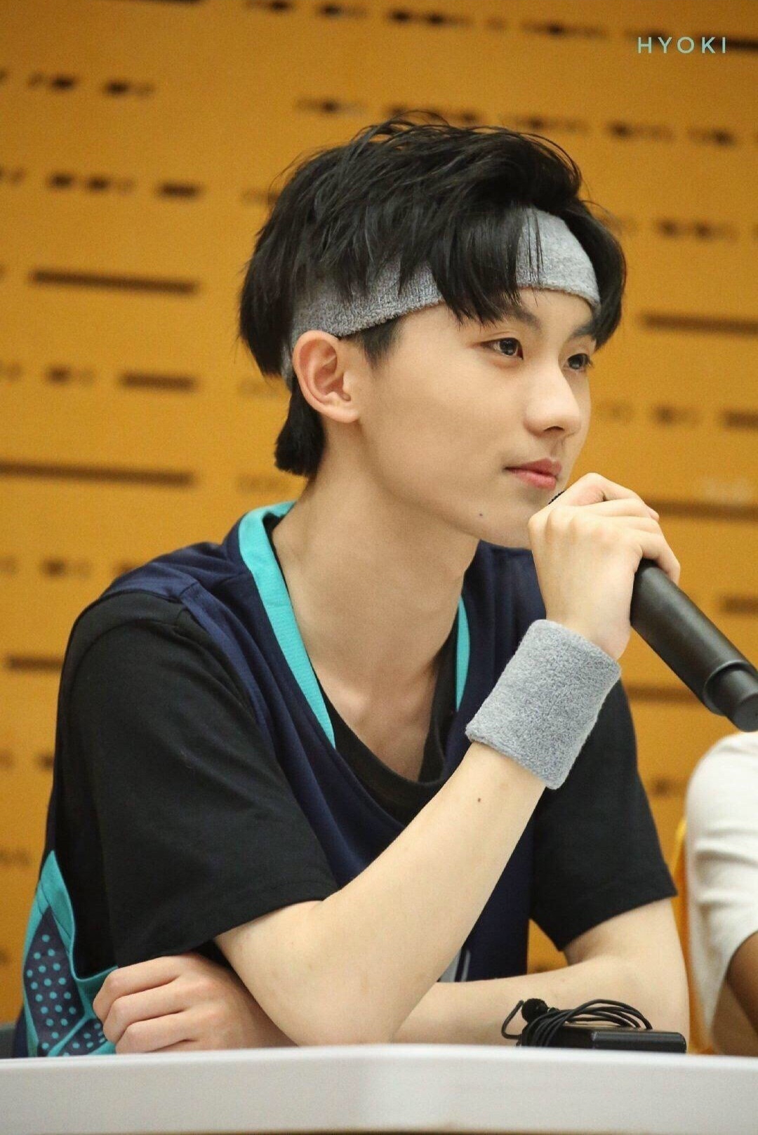 马嘉祺:与生俱来的男主氛围感!高清无水印氛围感神图集合!