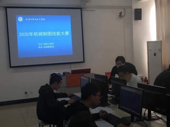 機械和機電哪個好就業？機電專業和電商專業哪個好？