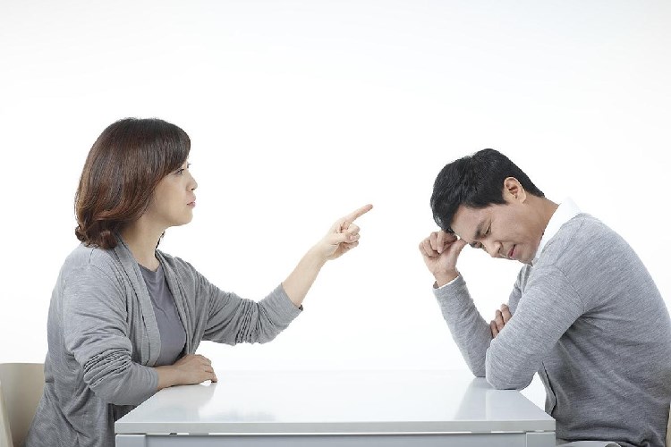 兩口子哪兒有不吵架的？夫妻之間吵架的原因是什么？