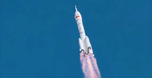 神舟十三号载人飞船,返回地球!