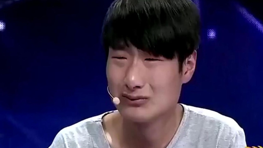 等着我:20岁男孩帮疯子母亲寻亲,背后的故事全场落泪