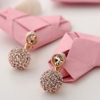 新旧两版《红楼梦》对比林如海病重思女,宝玉