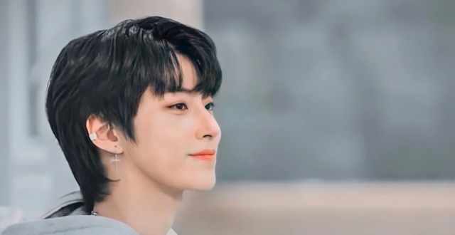 [黄寅烨]百变怪