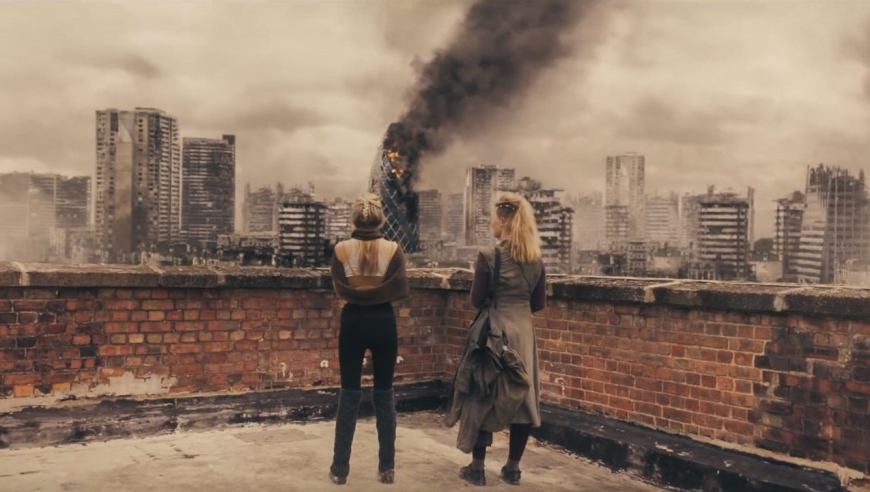 末日后地球变成一半天堂一半地狱,想进天堂,需切掉身上某种东西