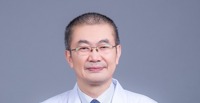 刘昌华：既要治愈患者肾病又不让他们落下“心病”_腾讯新闻