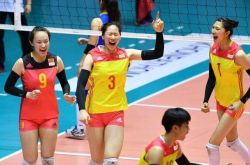 Congratulations to Zhang Changning! The 18-year-old heavy artillery star of the women's volleyball team is on the rise, and Zhu Ting's teacher is training to decompress Gong Xiangyu? _ Jiangsu women's volleyball team