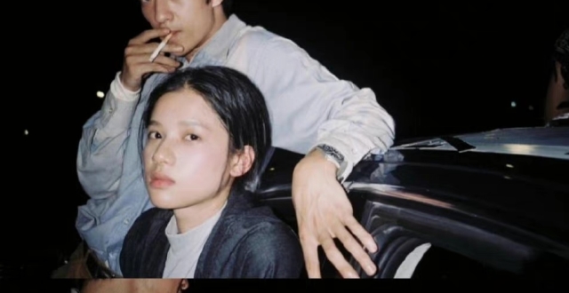 张婧仪屈楚萧青春虐恋 《我要我们在一起》电影剧照透露甜蜜悲凉气息