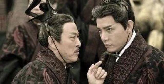 扶苏有大将蒙恬,还有30万秦军,为何会盲信赵高的"假诏书"?