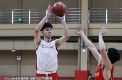 Sports Network | Chinese teenagers compete in the NBA Development League, Bayern missed the chance to win the championship ahead of schedule