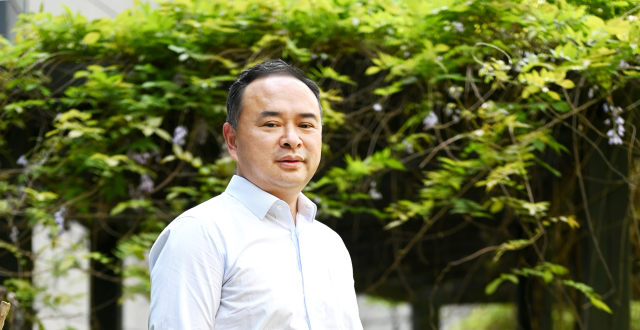 与长沙市明德华兴中学校长陈迪夫面对面:手中有尺