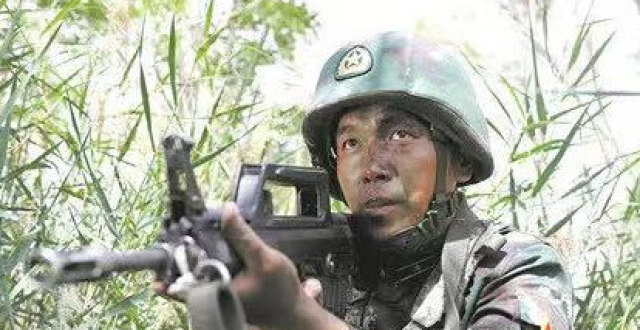 第76集团军某旅特战营营长刘近：一名响当当的虎胆尖兵_腾讯新闻