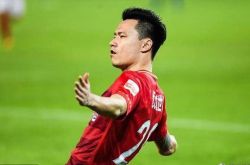 One of the best strikers of the national football team in the past 10 years, ball-blind filter Gao Lin _ Evergrande