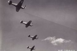 1949年、50箱の海がいっぱいの飛行機が墜落し、地元の村人が略奪しましたが、高額の支払いをしました
