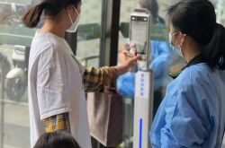 スーパーマーケットは品揃えが豊富で、野菜市場は徐々に開かれています。松江は、市民が十分な「野菜バスケット」と安定した価格を確保できるようにあらゆる努力をしています！
