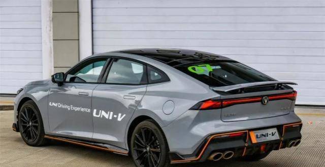 河北新增51 69 多人曾参加婚宴 石家庄火车站 所有乘客一律暂停进站乘车 3000人紧急支援 河北 石家庄火车站 石家庄 石家庄市第五医院 婚宴