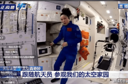 最も忙しい宇宙旅行トリオ、彼らはどのようにして6ヶ月間1日3食を食べましたか？