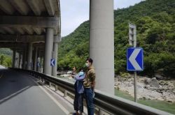 略陽公安は多くの刑事事件を取り締まり、7人が逮捕された