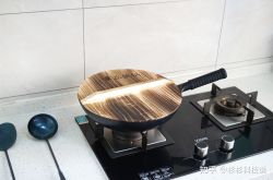 「舌一口」で褒められた章丘鉄鍋は本当に使いやすいのではないでしょうか。私は個人的な経験があります