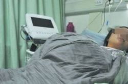 母親が4人の赤ちゃんを出産した後、その場で突然涙を流し、その理由を知った夫は笑えなかった。