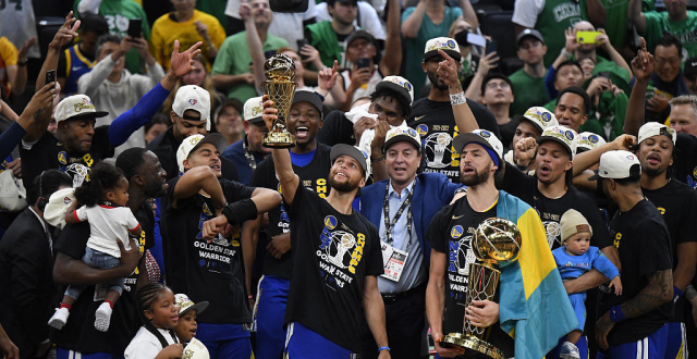 勇士队2022nba总冠军游行