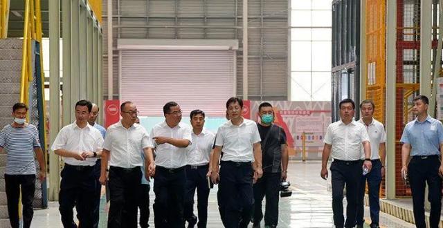 张令华督导推进重点项目建设工作_腾讯新闻
