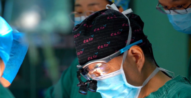 重庆名医别平教授:为近千名患者实施肝移植,精准狙击癌症之王延续生命