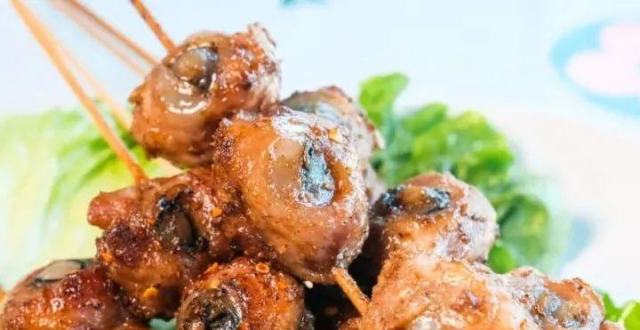 《食在崇左》｜爆浆猪眼、隔山大串……这是一场关于烧烤的较量！_腾讯新闻