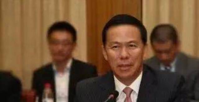 东航集团董事长刘绍勇退职_腾讯新闻