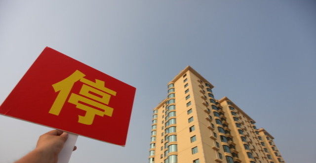 全球每个国家都能印钱，为什么不自己印钱还要去别的国家借钱？_腾讯新闻