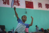 梅西被打吐血咬着牙斩皇马 霸气亮球衣唯他能