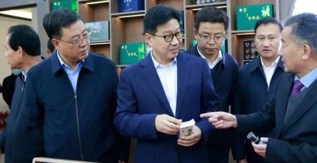 张锦刚在定西调研指导工作_腾讯新闻