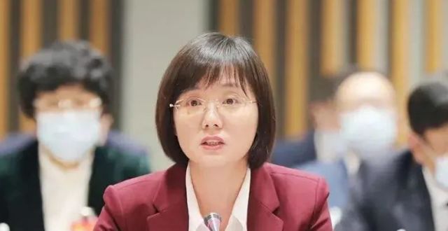 【听二十大代表讲二十大精神】方先珍代表：用心用情用力诠释“我将无我、不负人民”的崇高情怀_腾讯新闻