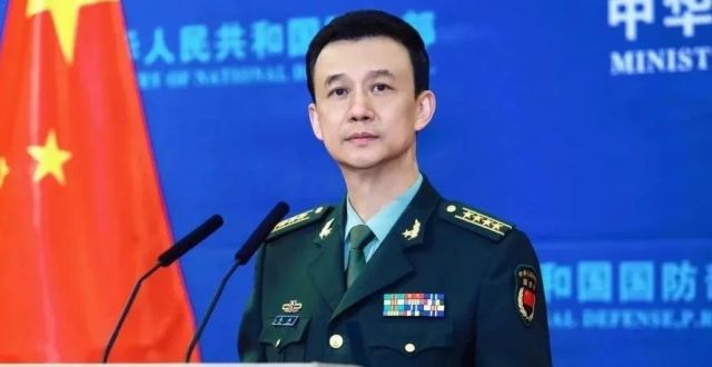 国防部发言人吴谦：我给厦门舰点赞！_腾讯新闻
