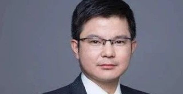 独家对话国泰基金周向勇：“中生代”总经理的稳中求进_腾讯新闻
