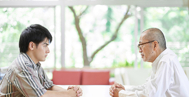 李孟飞律师5小时前爷爷10元"卖"给孙子学区房,儿子擅自申领产权证
