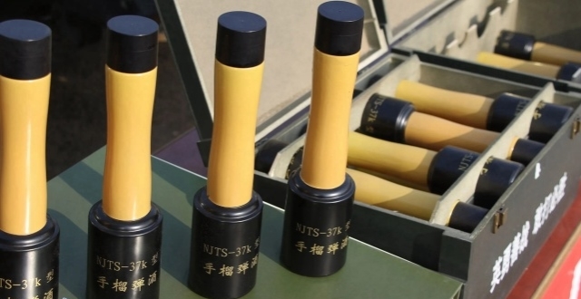 手榴弹和手雷是同一样东西吗？两者有什么区别呢？_腾讯新闻