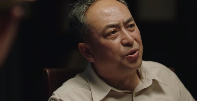 导演被骂，口碑崩坏，张嘉益为何在高希希新剧上栽这么大跟头？_腾讯新闻