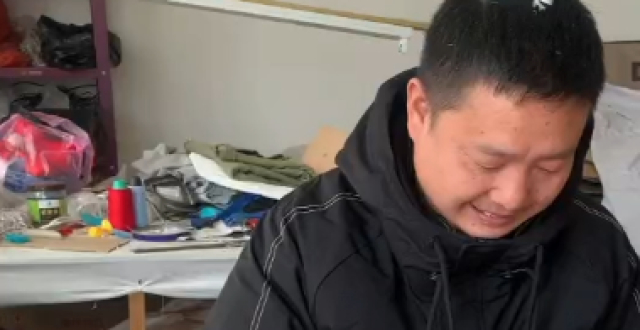 远嫁来的妻子怕冷，湖南男子耗时185天养鹅拔毛亲手为她做羽绒服_腾讯新闻