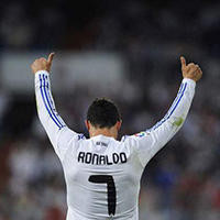 王俊凯怼杨紫花絮:这个给我们杨紫姐姐,她最喜