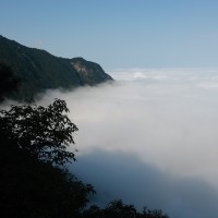 看郑凯跟鹿晗比赛吹气球,鹿晗使坏招还是敌不