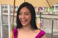 王牌对王牌》贾玲被淋还摔倒笑哭沈腾!王源湿