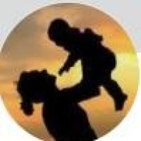 真人玩具秀:艾莎公主和蜘蛛侠泳池玩拔河