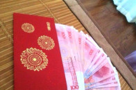 过年同学聚会,收了前男友一个微信红包,绿了我