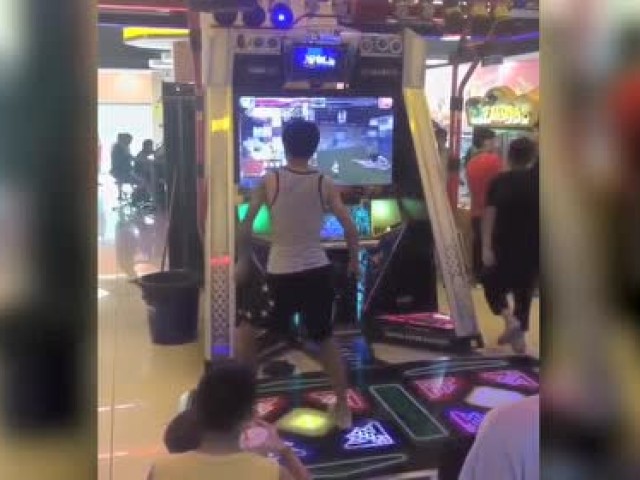 爱情保卫战现场涂磊罕见失控了,口不择言怒骂