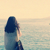 大鹏和乔杉穿貂坐火车,这场面装过头了!