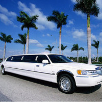 TFBOYS王俊凯转圈晕倒碰瓷千玺,下一秒心机