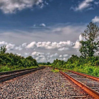 古代妃子来到穿越女的房间,发现一部手机,没想