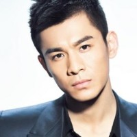 男子穿越变身女子,成为太子妃,御医诊治浑身是